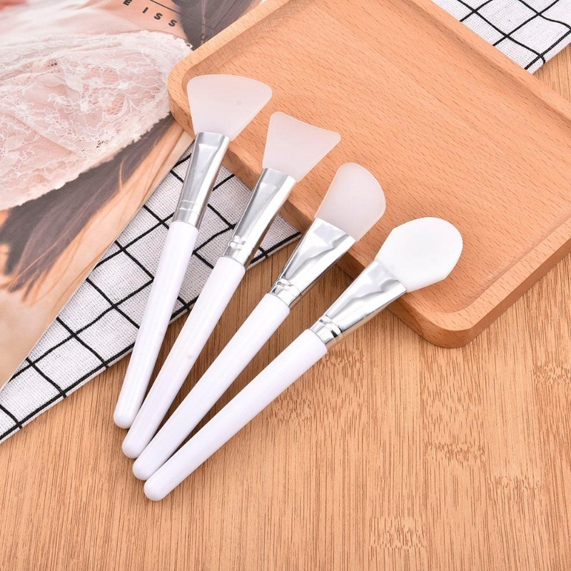 Brosse de maquillage blanche e - Muddy Puddle Suit avis et prix